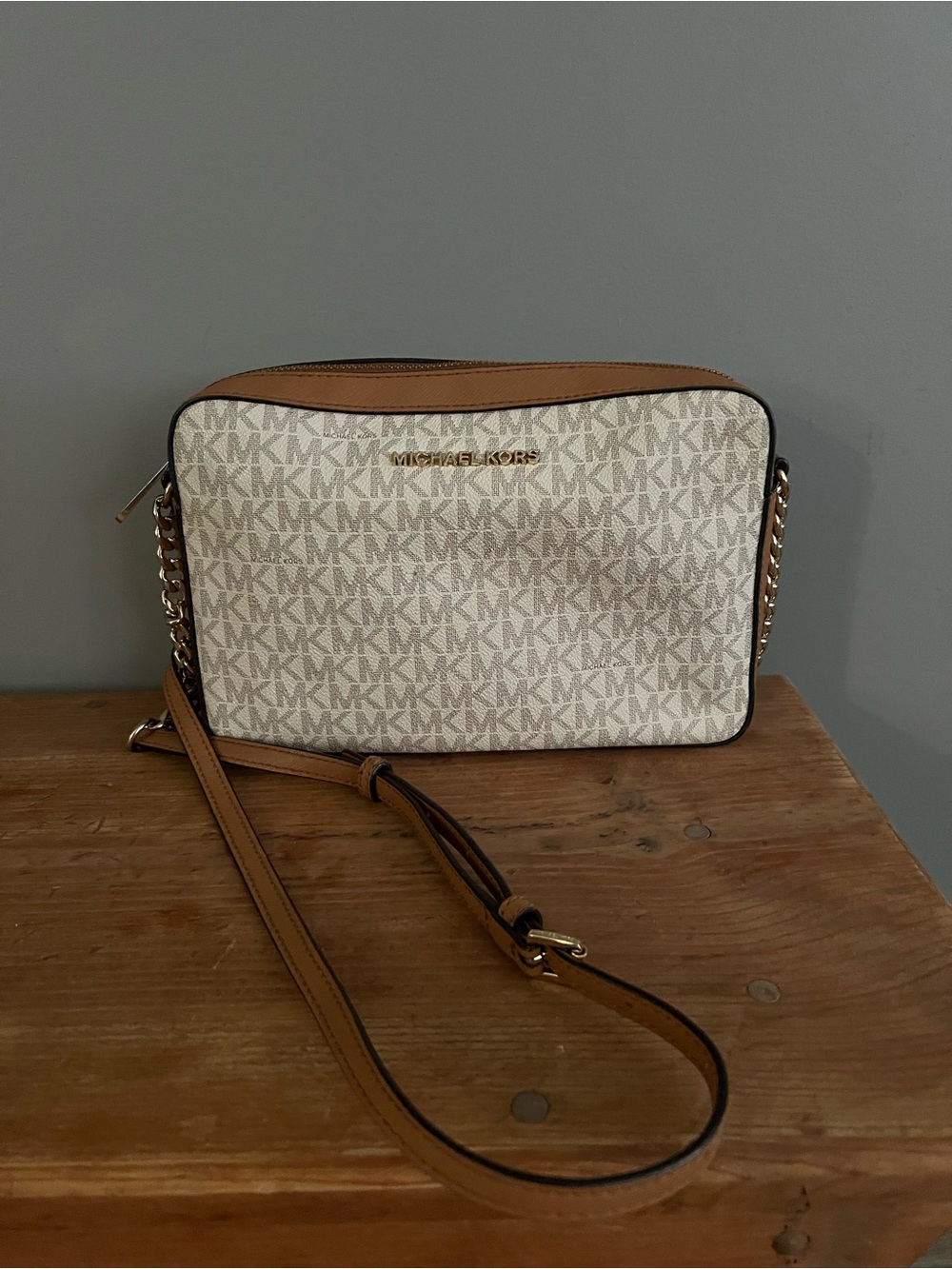Michael Kors Beige/Acorn Signature Crossbody Bag